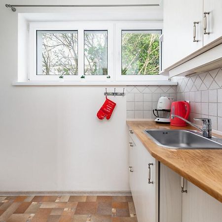 Marynarzy Okretow Pogranicza Apartments By Noclegi Renters コウォブジェク エクステリア 写真
